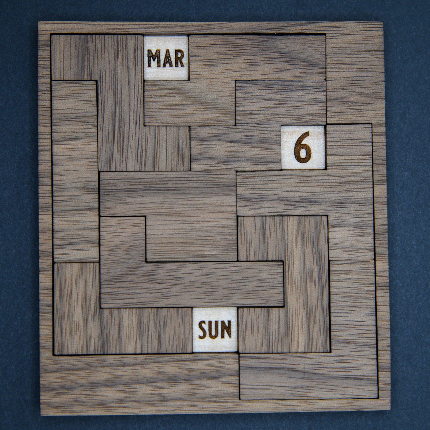 100% Hardwood Daily Calendar Puzzle